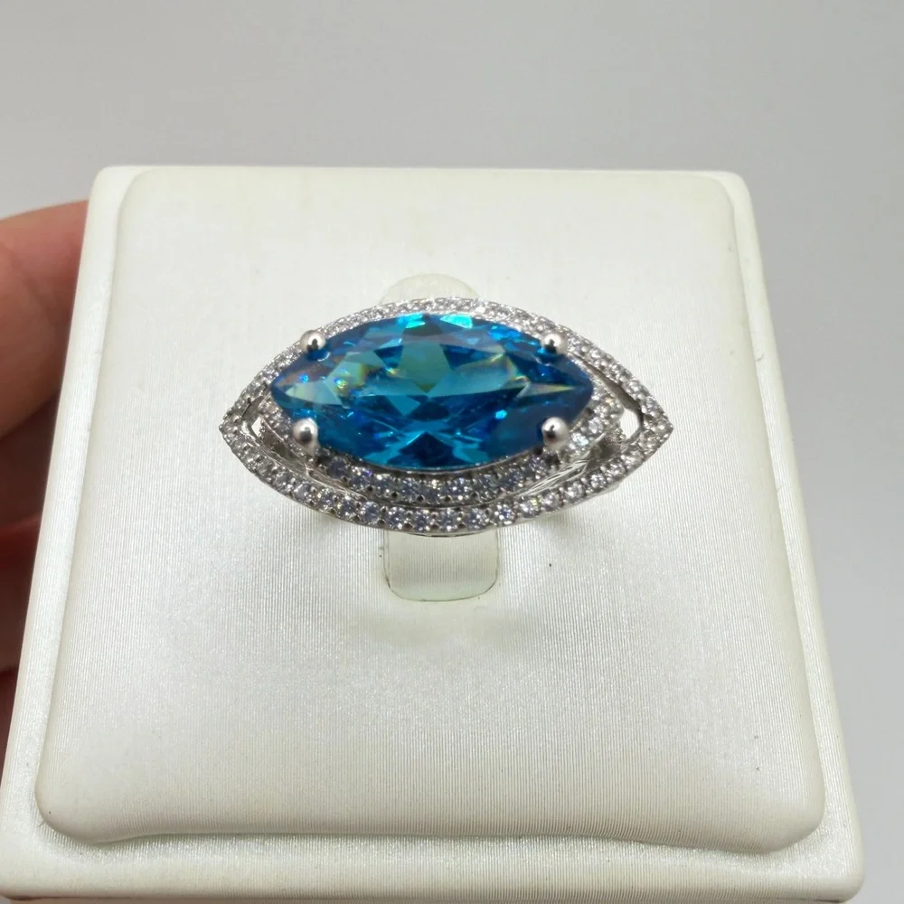 14x7mm East/West Marquise cut Blue ICE CZ w/ cz accent‎ ring in sterling silver!